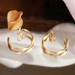 14K Gold Handmade Irregular Shaped Earring For No Ear Holes